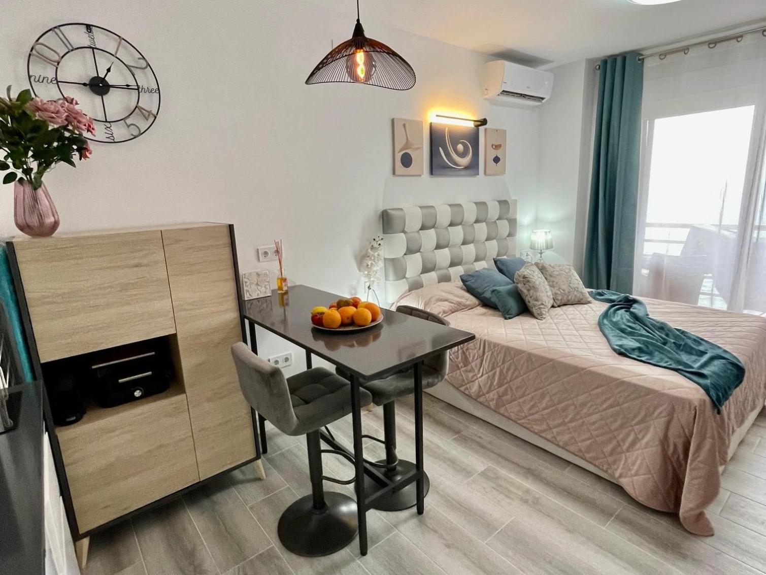 Acuarela Estudio, 1ª Linea, Vista Al Mar, Piscina Calp Dış mekan fotoğraf